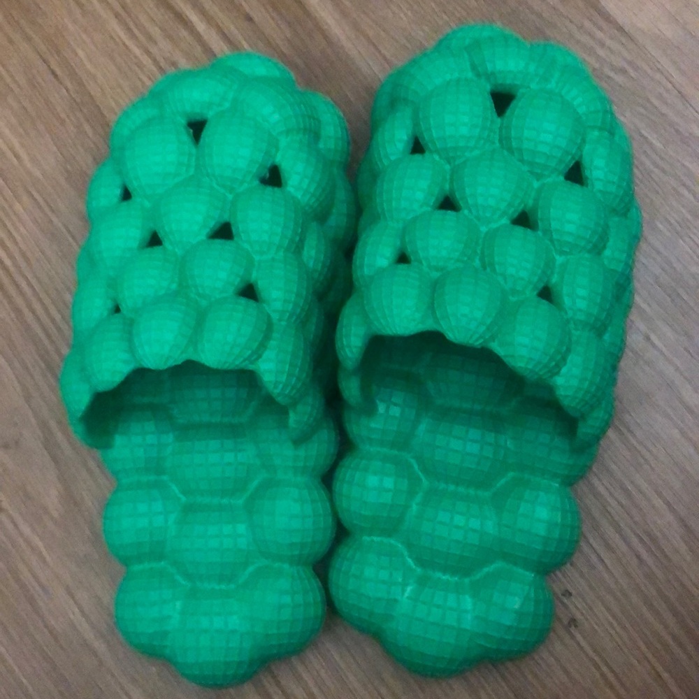 I’m selling bubble slides